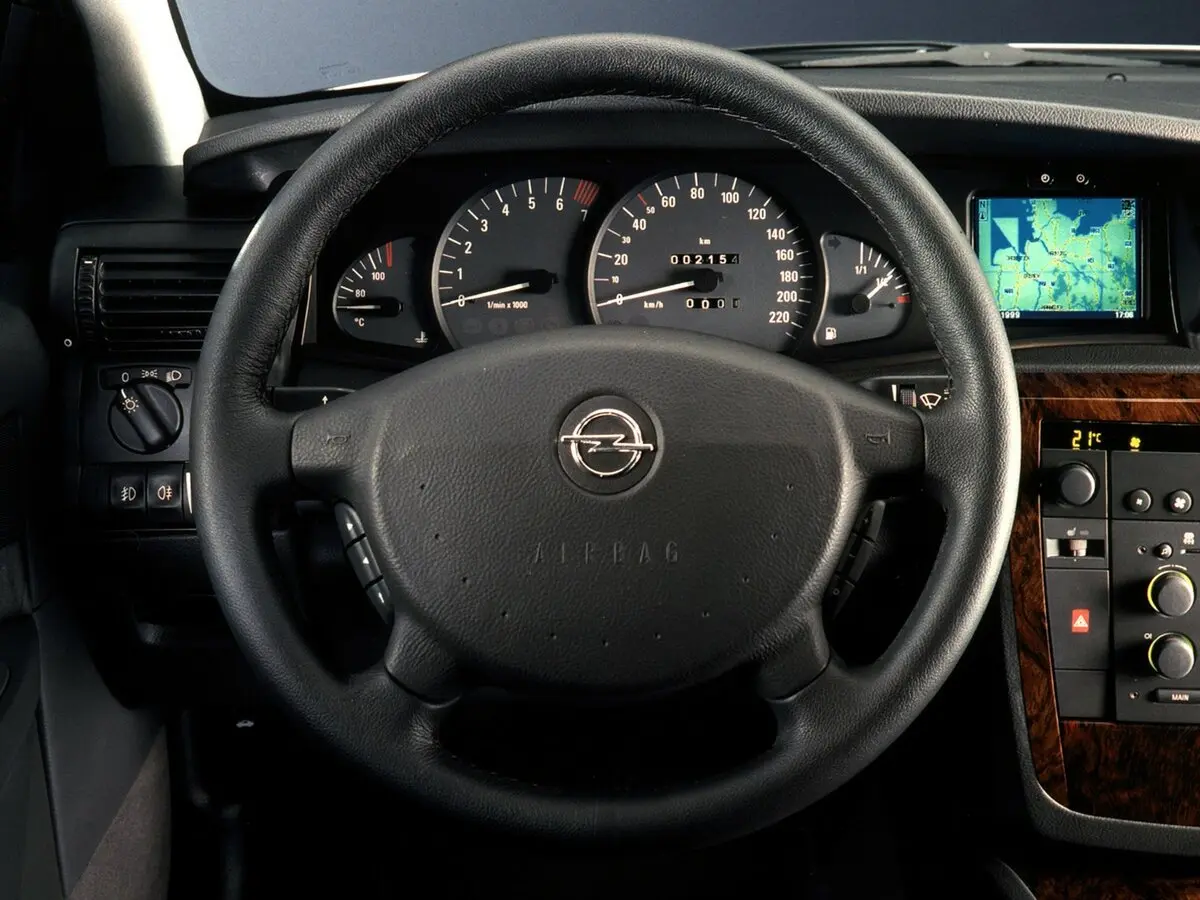 Opel Omega B Рестайлинг Седан — сүрөт 7