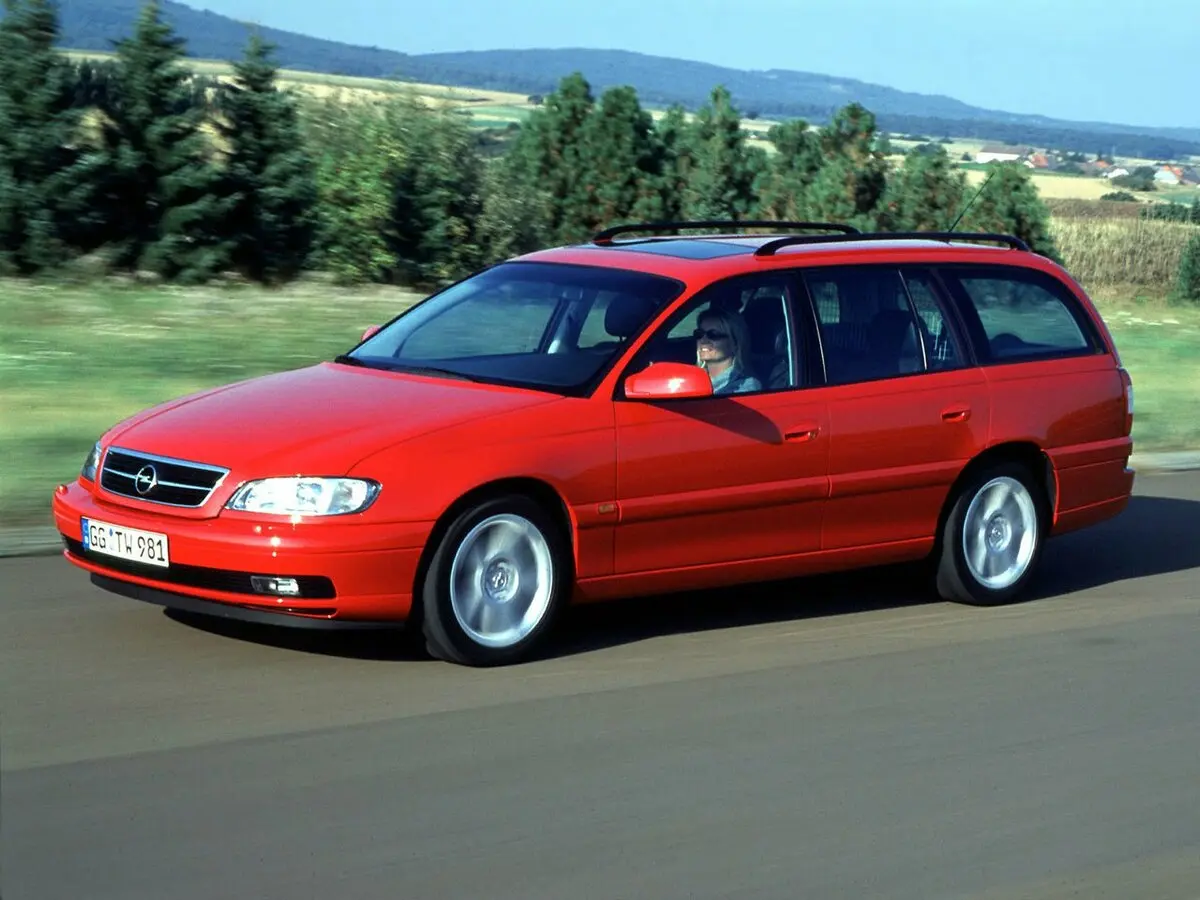 Opel Omega B Рестайлинг Универсал 5 дв.