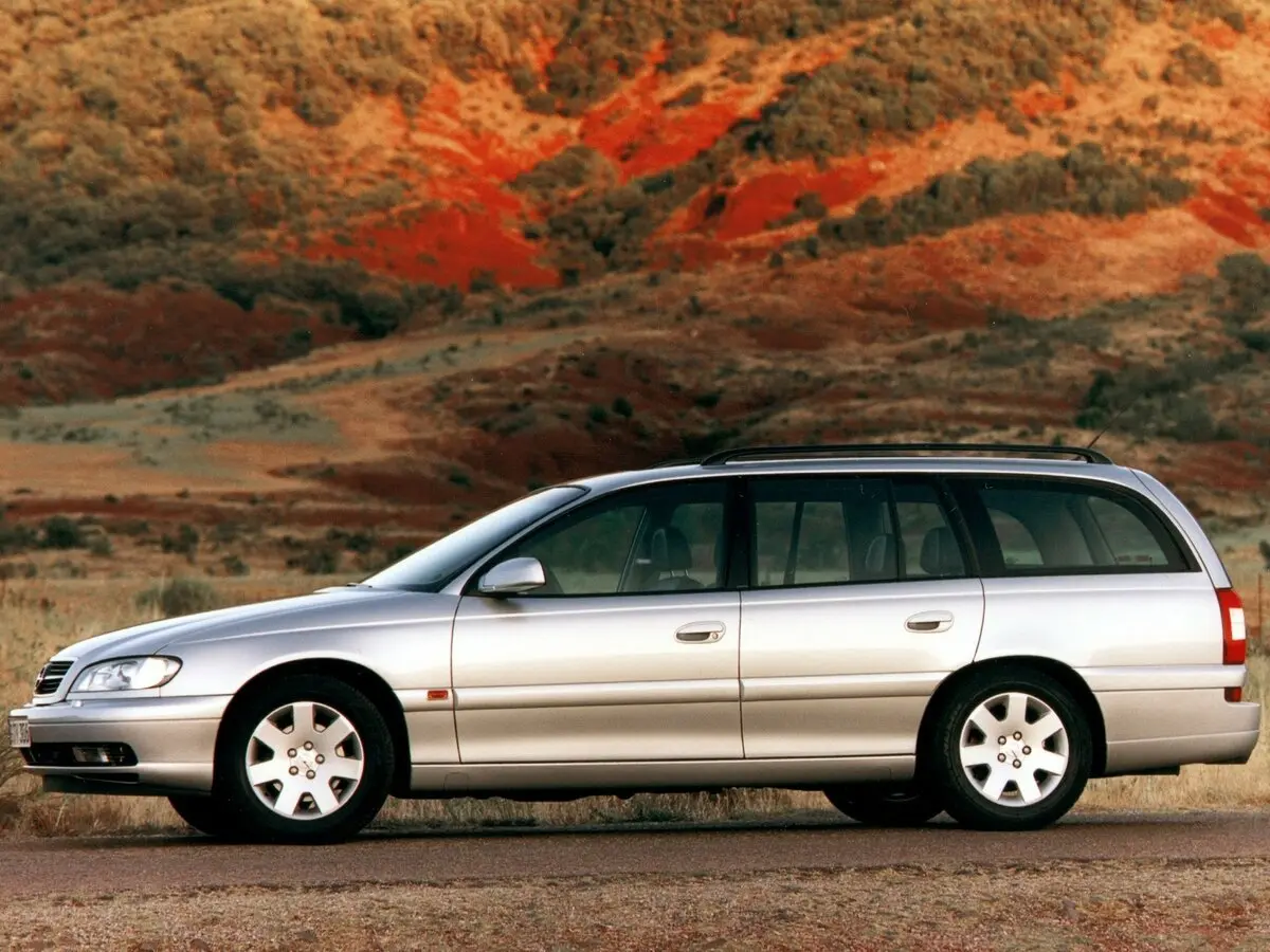 Opel Omega B Рестайлинг Универсал 5 дв. — сүрөт 2