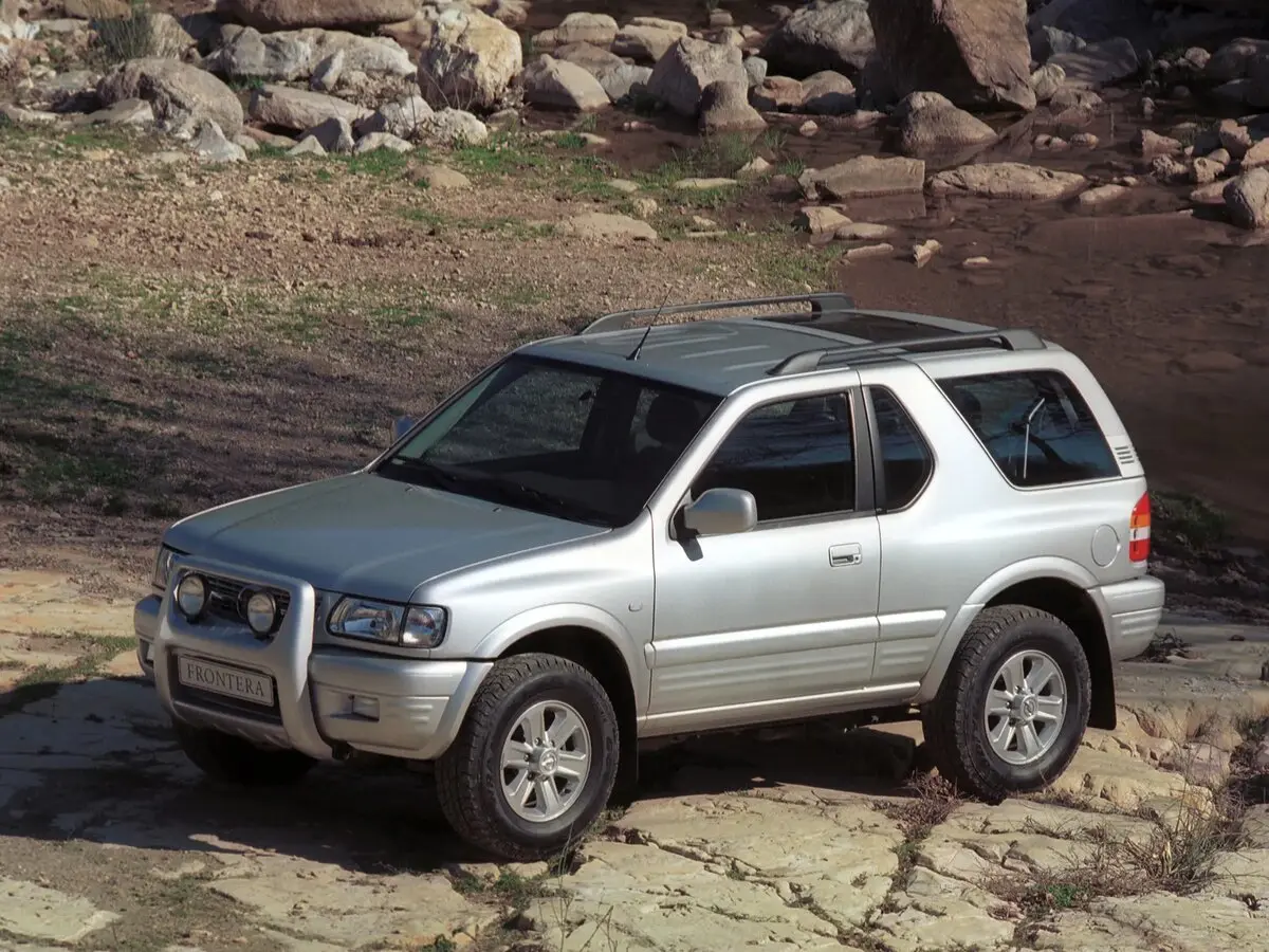 Opel Frontera B Рестайлинг Внедорожник 3 дв.