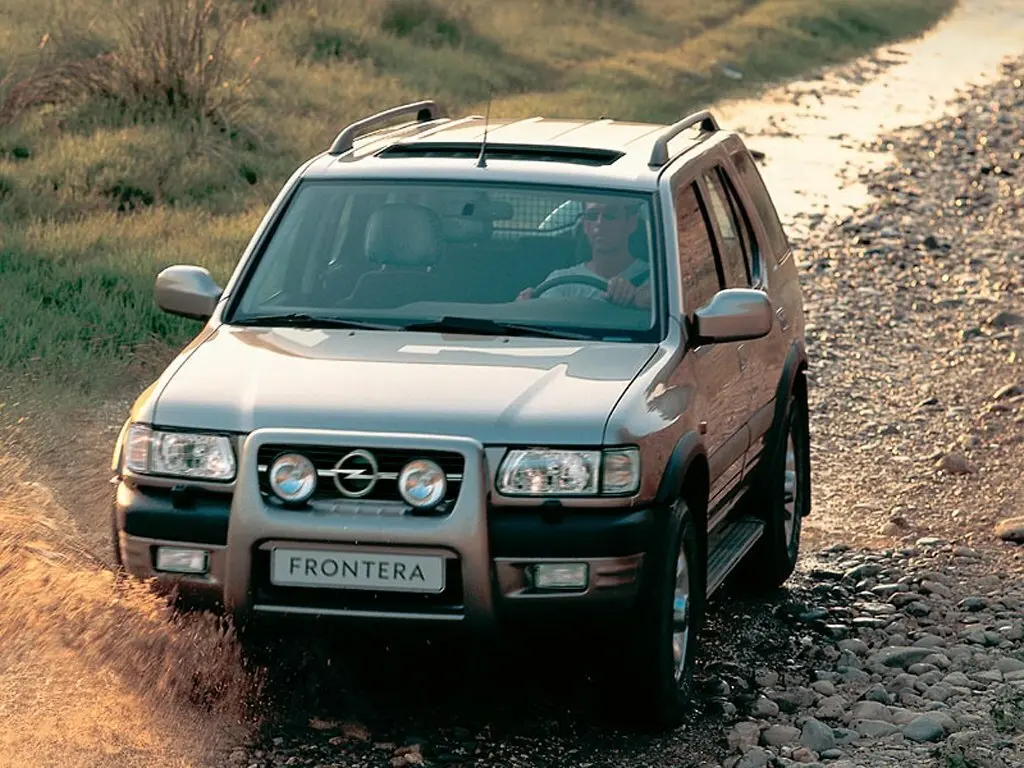 Opel Frontera B Рестайлинг Внедорожник 5 дв. — фото 3