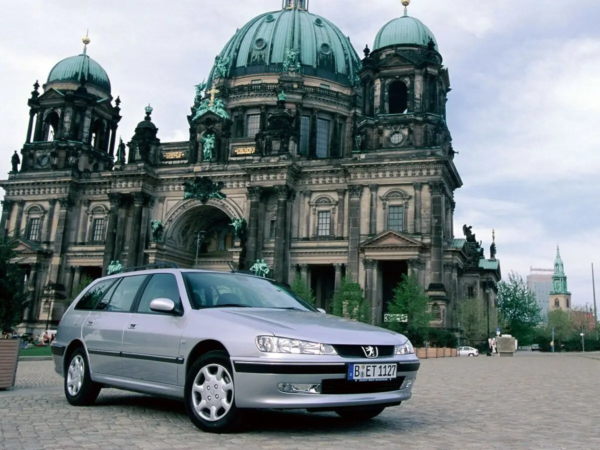 Peugeot 406 I Рестайлинг Универсал 5 дв. — фото 3