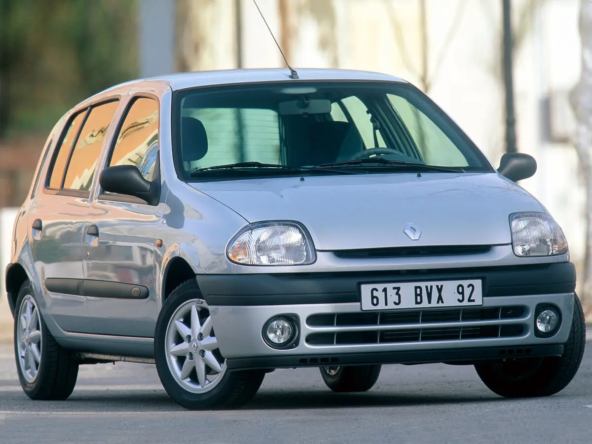 Renault Clio II Хэтчбек 5 дв. — сүрөт 4