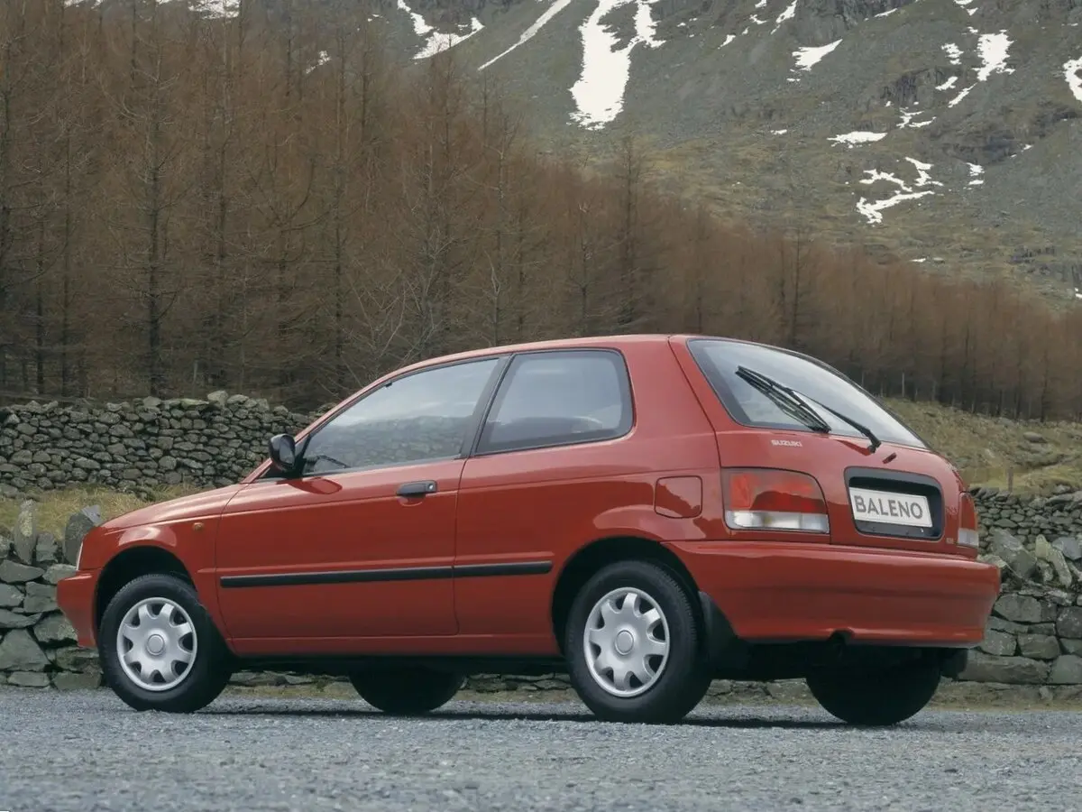 Suzuki Baleno I Хэтчбек 3 дв. — photo 4