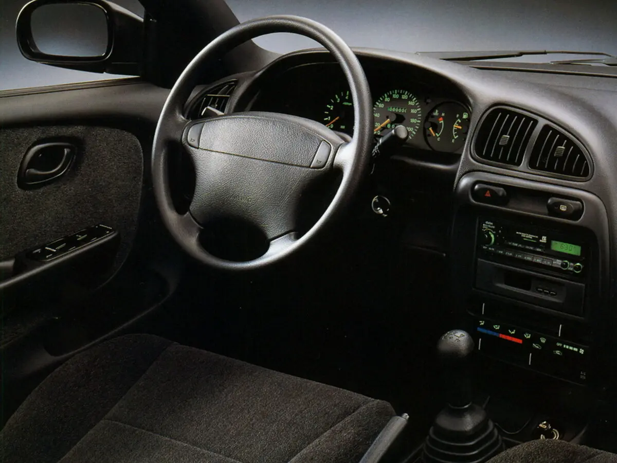 Suzuki Baleno I Седан — photo 4