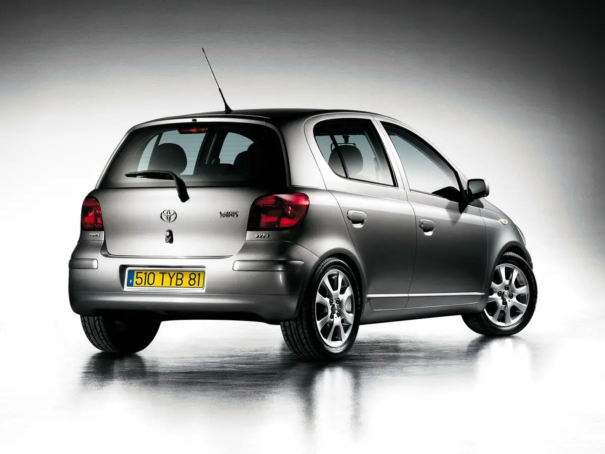 Toyota Yaris I Рестайлинг Хэтчбек 5 дв. — сүрөт 5