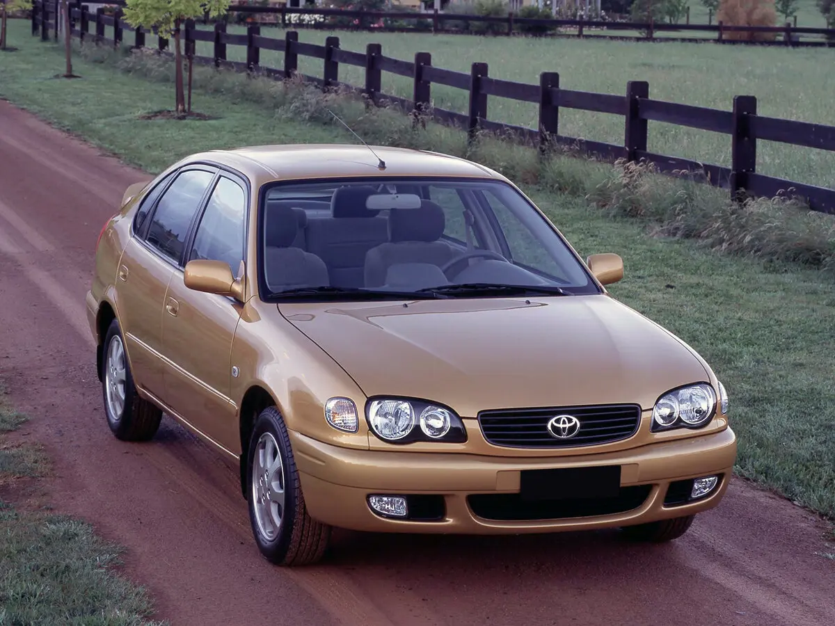 Toyota Corolla VIII (E110) Рестайлинг Лифтбек — фото 4