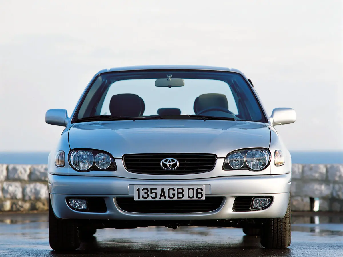 Toyota Corolla VIII (E110) Рестайлинг Седан — фото 3