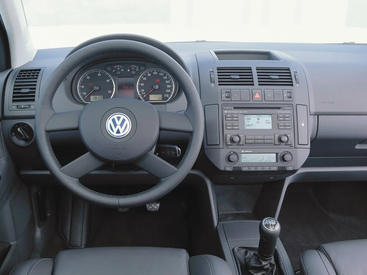 Volkswagen Polo IV Хэтчбек 3 дв. — фото 6
