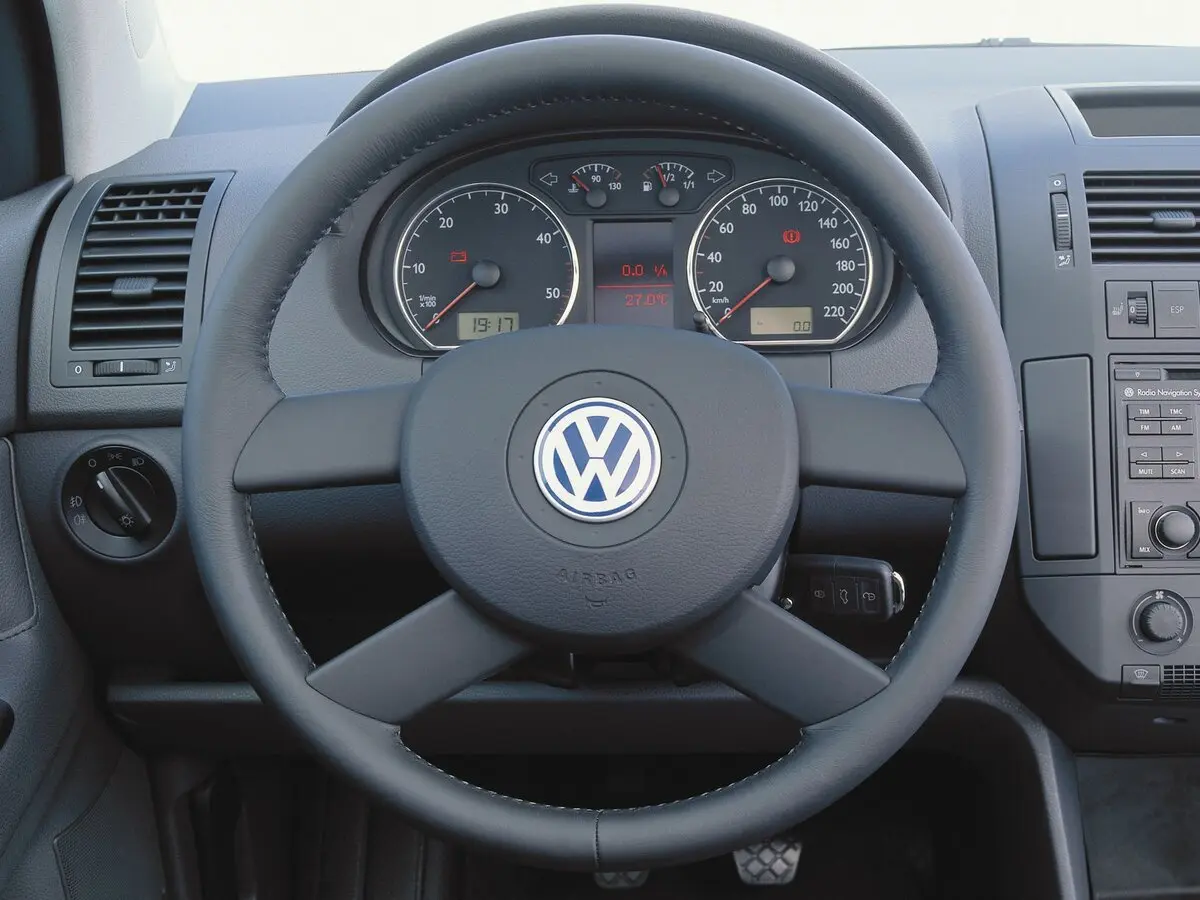 Volkswagen Polo IV Хэтчбек 5 дв. — фото 7