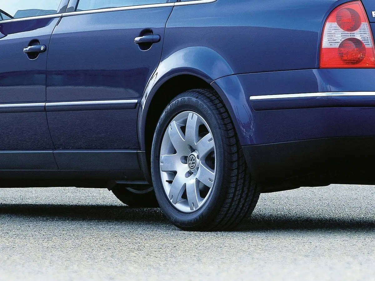 Volkswagen Passat B5 Рестайлинг Седан — фото 14