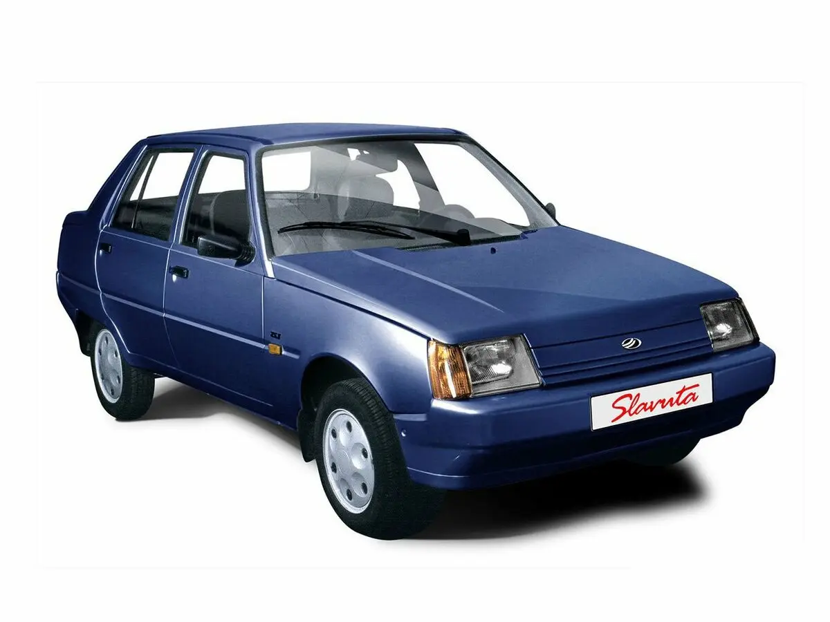 ЗАЗ 1103 «Славута» 1999 – 2011