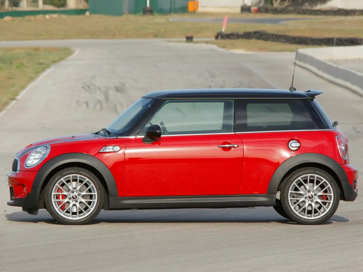 Mini Hatch II (R56) Хэтчбек 3 дв. JCW — фото 2