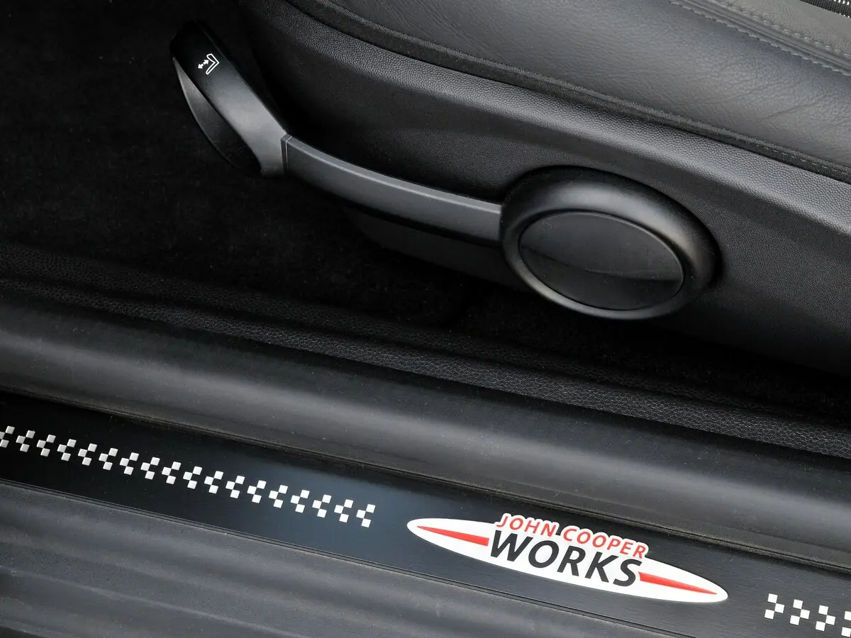 Mini Hatch II (R56) Хэтчбек 3 дв. JCW — фото 16