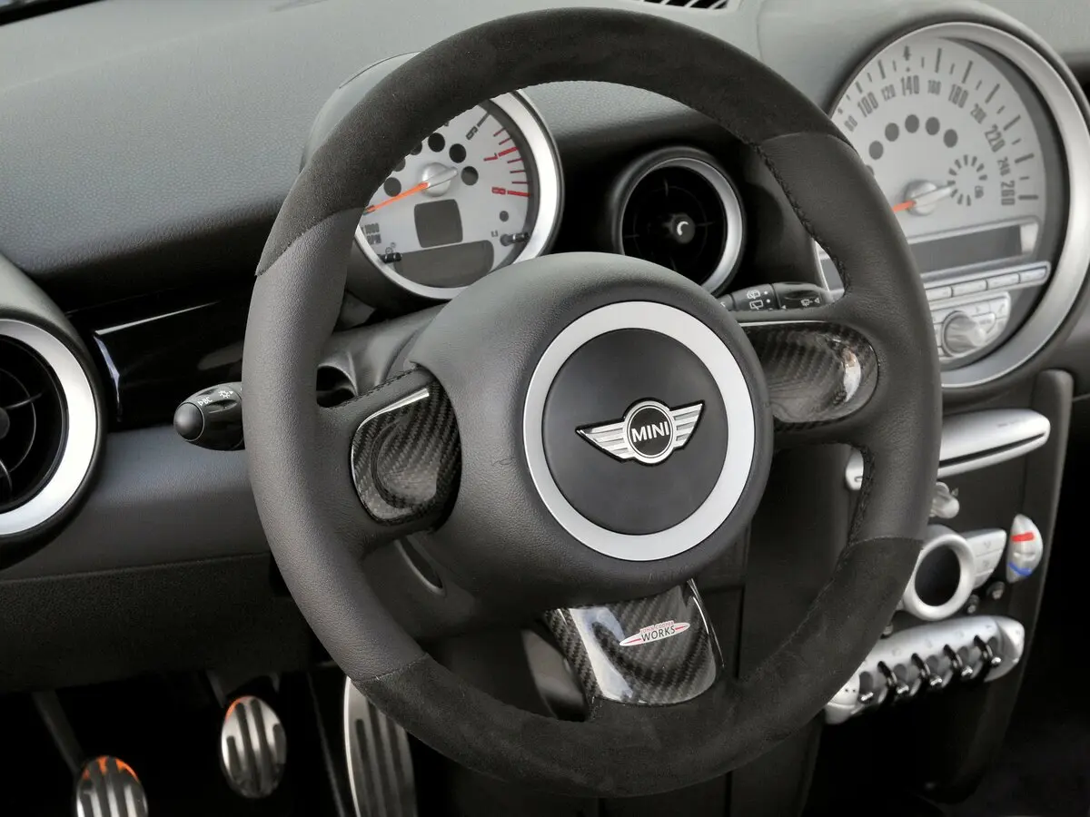Mini Clubman I Хэтчбек 3 дв. JCW — фото 8