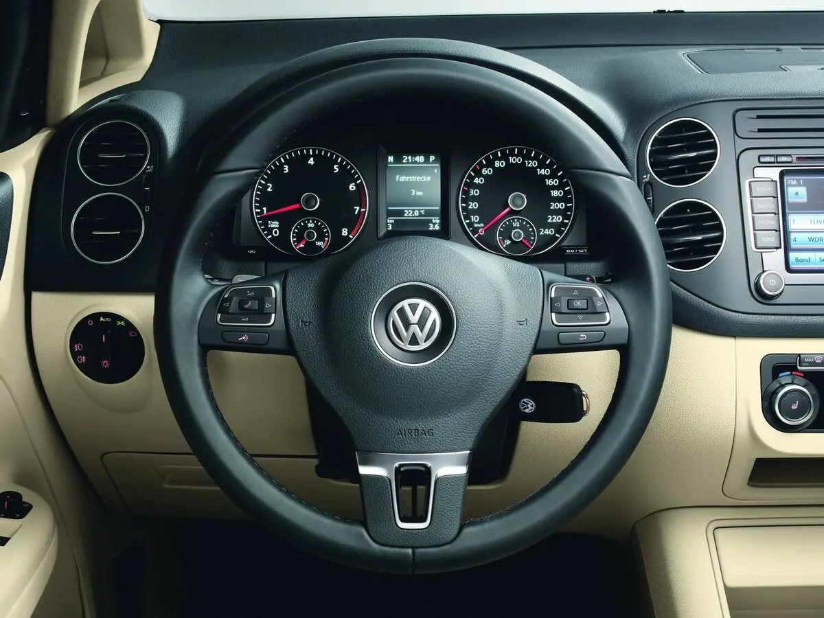 Volkswagen Golf Plus II Хэтчбек 5 дв. — сүрөт 8