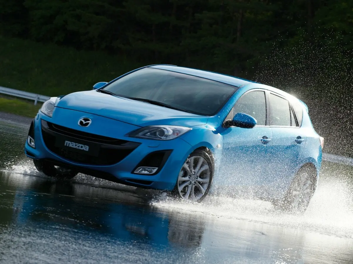 Mazda 3 II (BL) Хэтчбек 5 дв.