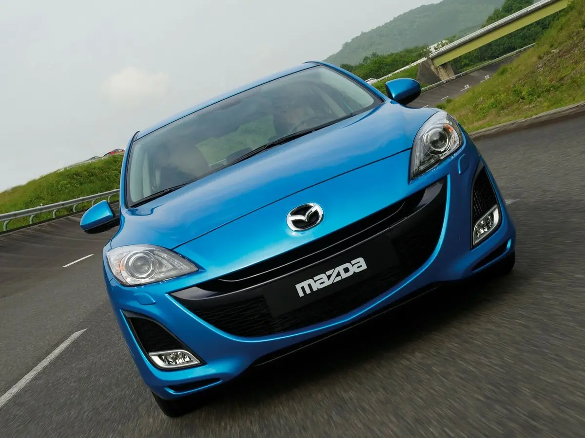 Mazda 3 II (BL) Хэтчбек 5 дв. — фото 3