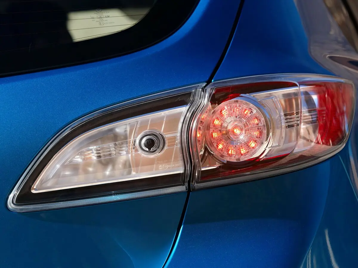 Mazda 3 II (BL) Хэтчбек 5 дв. — фото 17