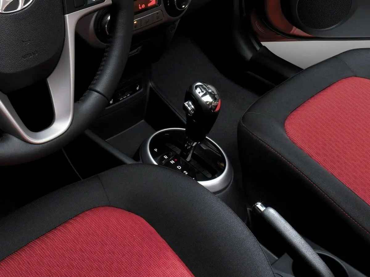 Hyundai i20 I Хэтчбек 5 дв. — сүрөт 11