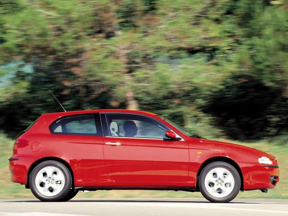 Alfa Romeo 147 I Хэтчбек 3 дв. — сүрөт 2