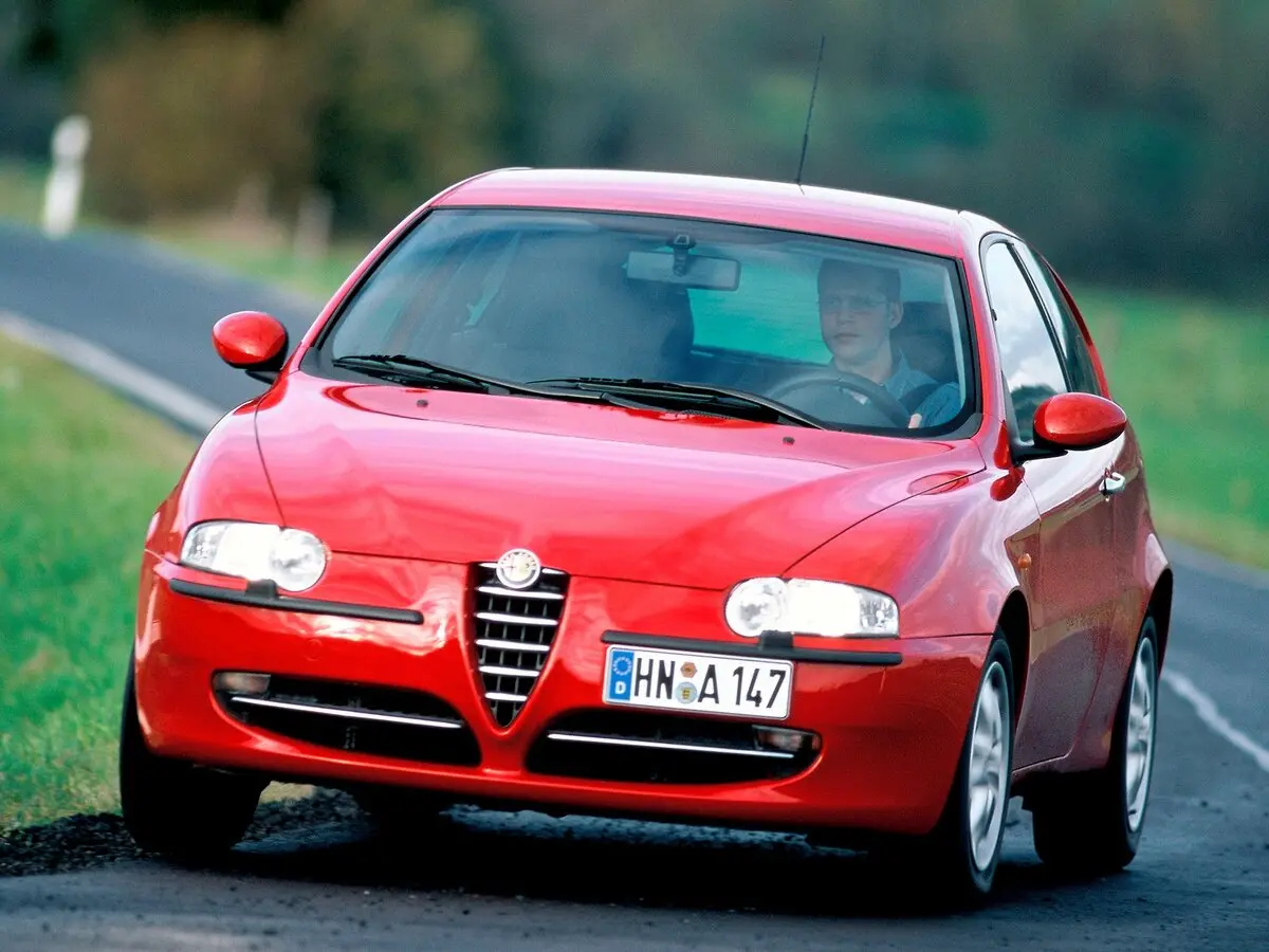 Alfa Romeo 147 I Хэтчбек 3 дв. — сүрөт 3