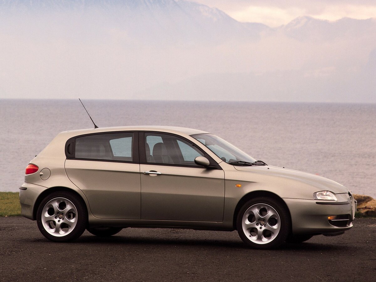 Alfa Romeo 147 I Хэтчбек 5 дв. — фото 2