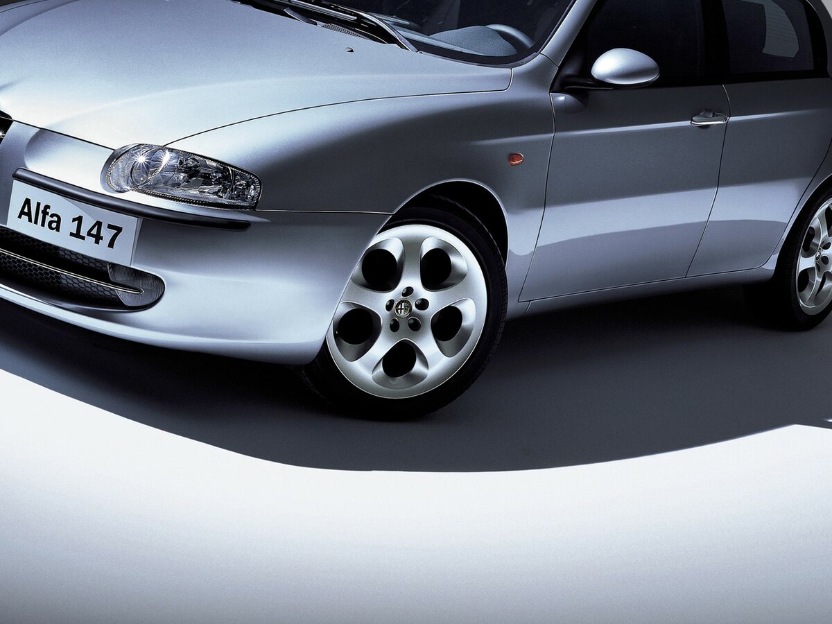 Alfa Romeo 147 I Хэтчбек 5 дв.
