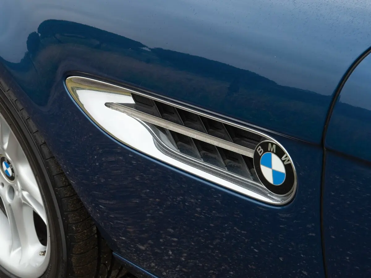 BMW Z8 2000 – 2003 Кабриолет — photo 12