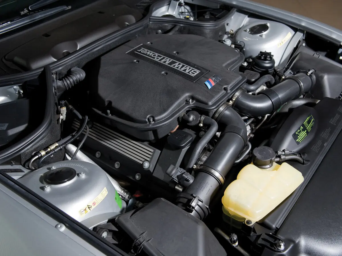 BMW Z8 2000 – 2003 Кабриолет — photo 13