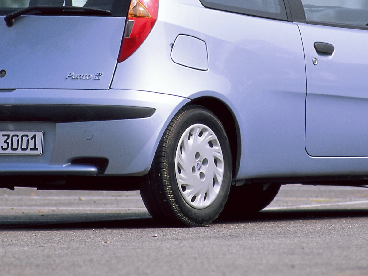 Fiat Punto II Хэтчбек 3 дв. — фото 7