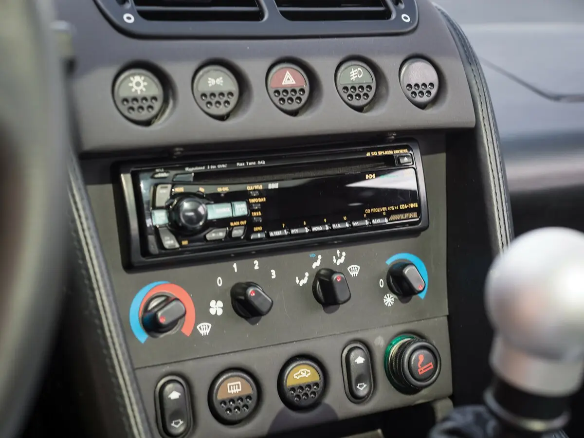 Lotus Esprit V Купе — сүрөт 14