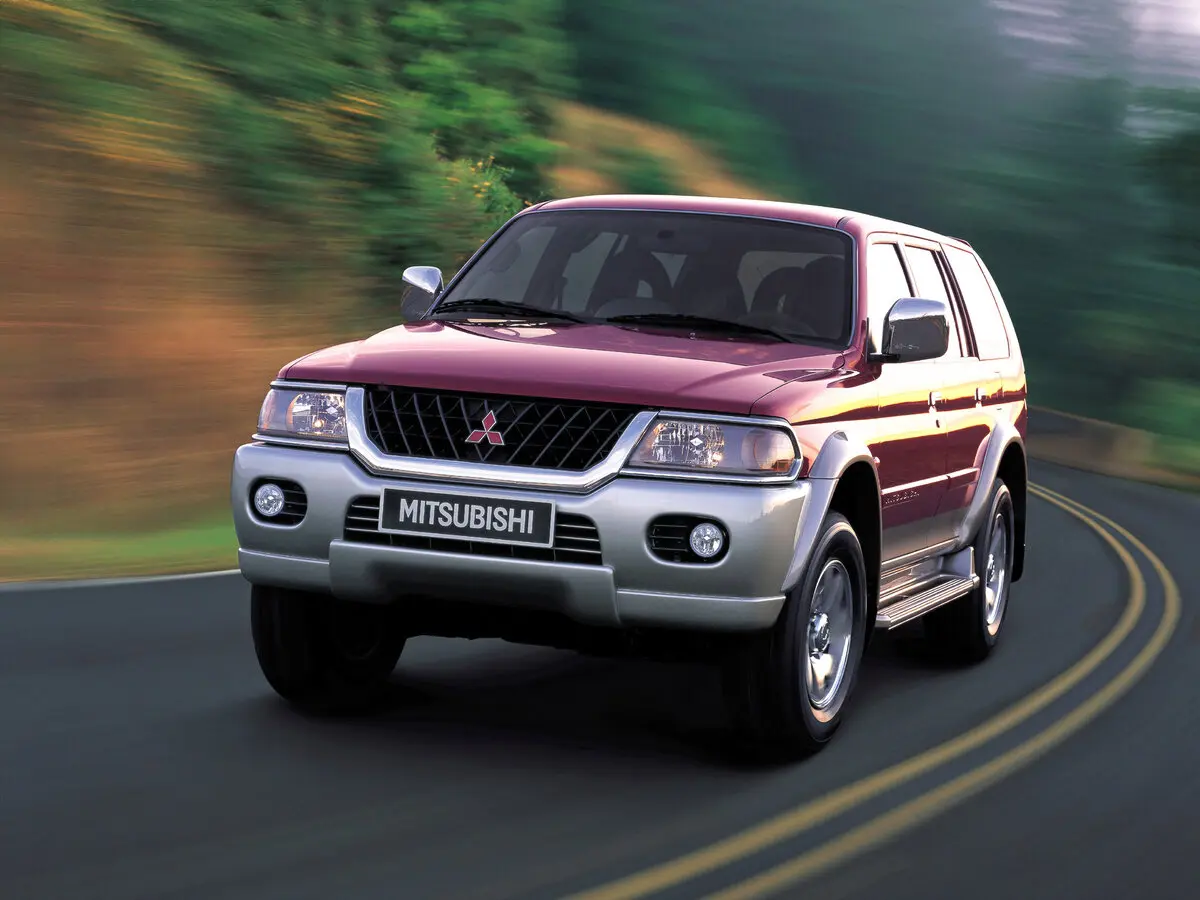 Mitsubishi Pajero Sport I Внедорожник 5 дв. — фото 3