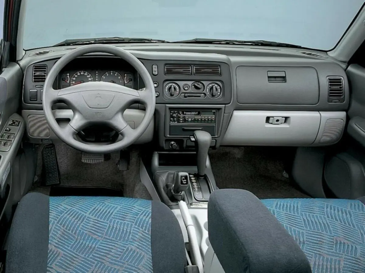 Mitsubishi Pajero Sport I Внедорожник 5 дв. — фото 5
