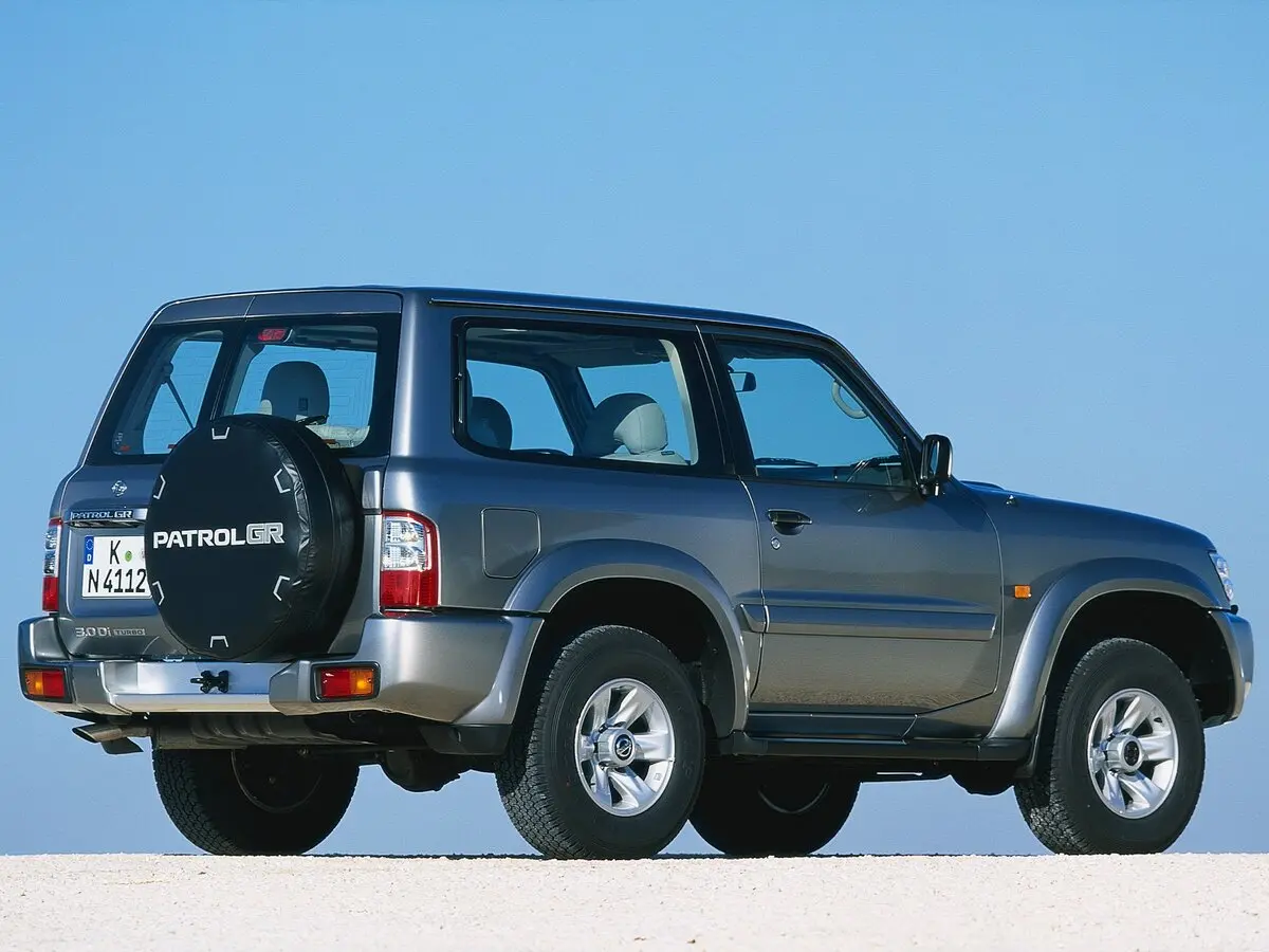 Nissan Patrol V (Y61) Внедорожник 3 дв. — сүрөт 5
