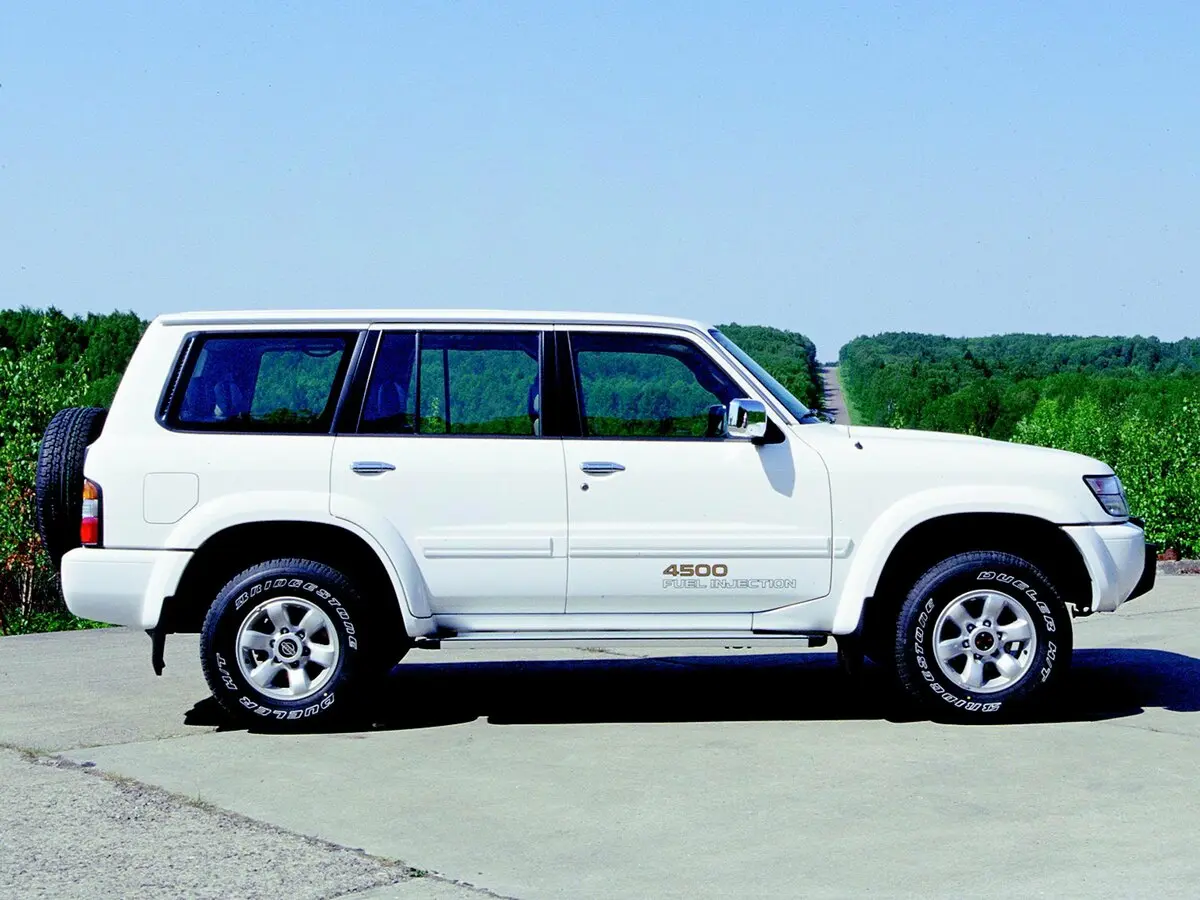 Nissan Patrol V (Y61) Внедорожник 5 дв. — сүрөт 2