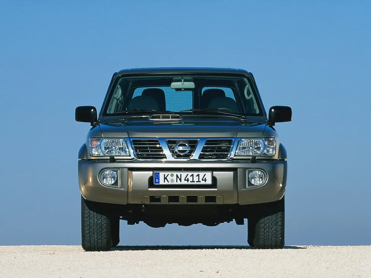 Nissan Patrol V (Y61) Внедорожник 5 дв. — сүрөт 3