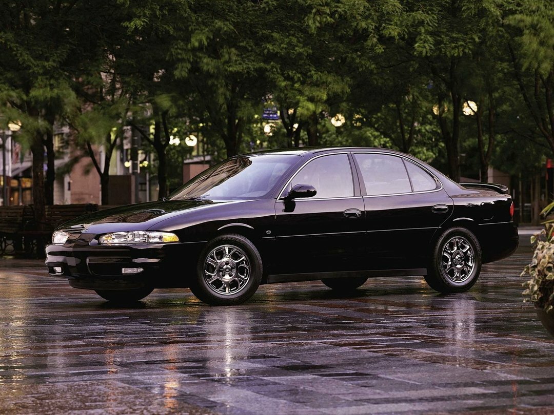 Oldsmobile Intrigue 1997 – 2002 Седан