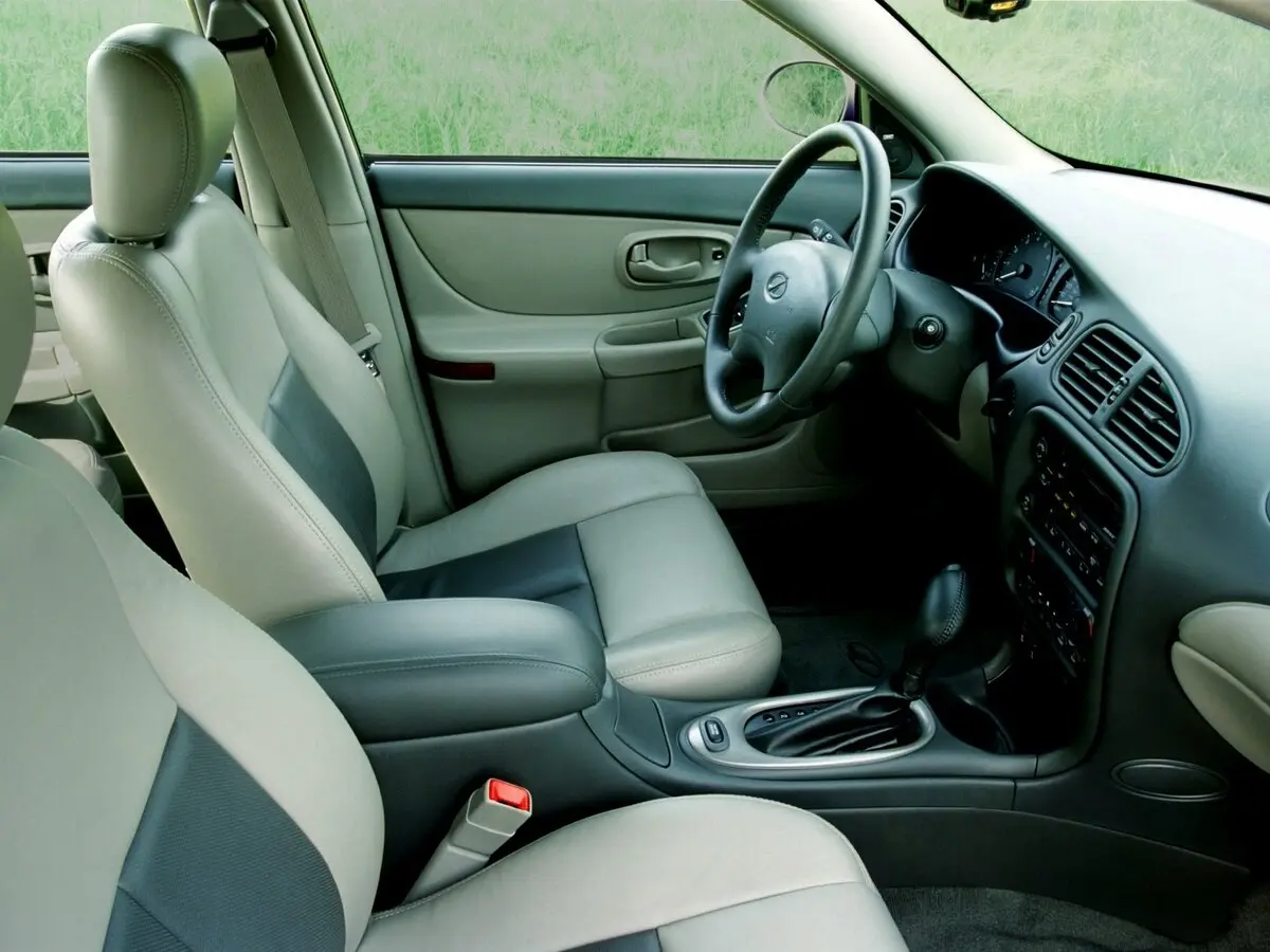 Oldsmobile Intrigue 1997 – 2002 Седан — сүрөт 6