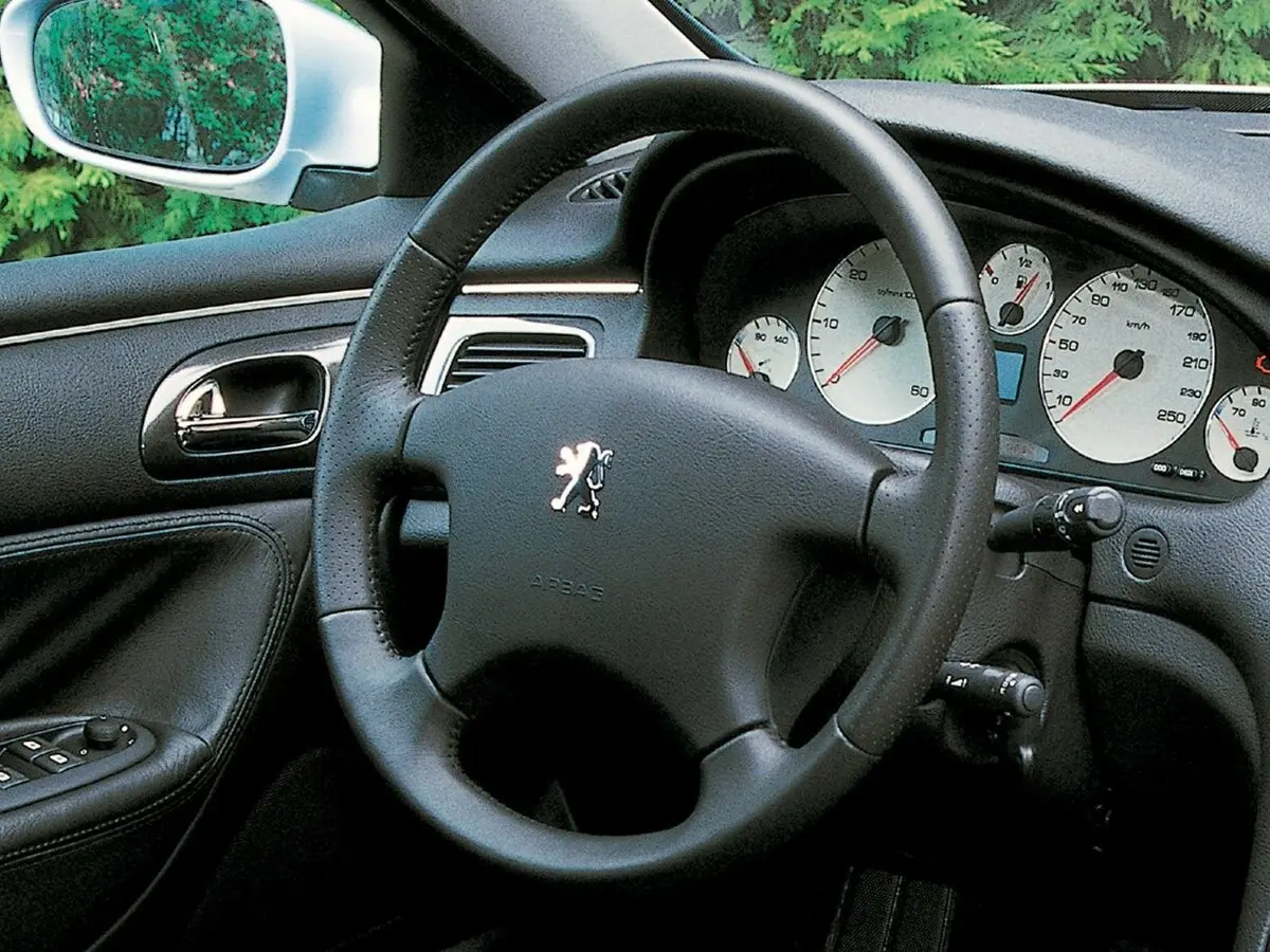 Peugeot 607 I Седан — photo 7