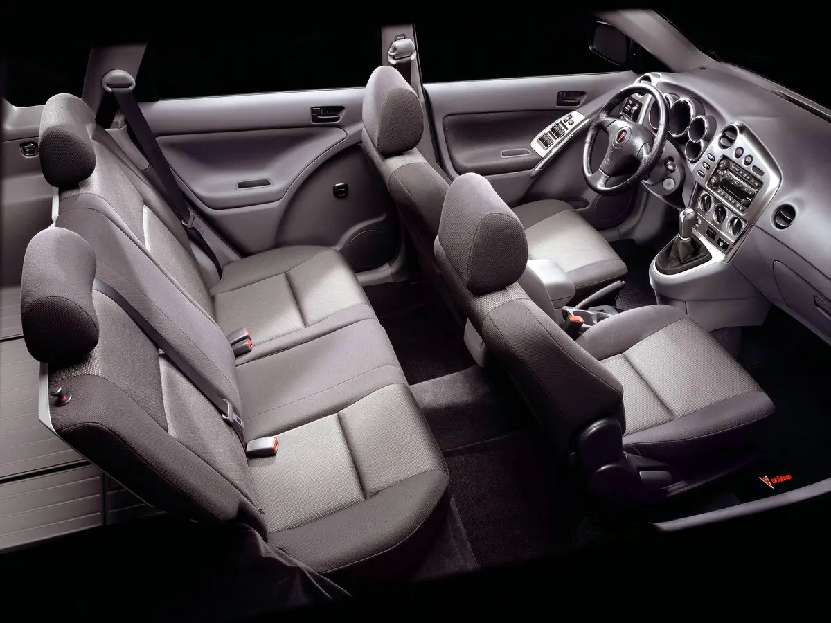 Pontiac Vibe I Хэтчбек 5 дв. — photo 8
