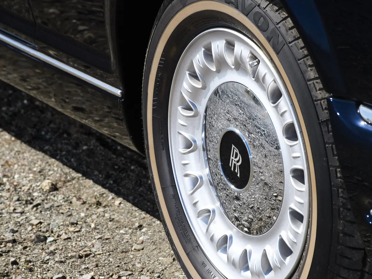 Rolls-Royce Corniche V Кабриолет — сүрөт 14