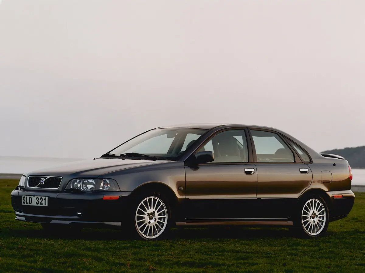 Volvo S40 I Рестайлинг Седан — сүрөт 2