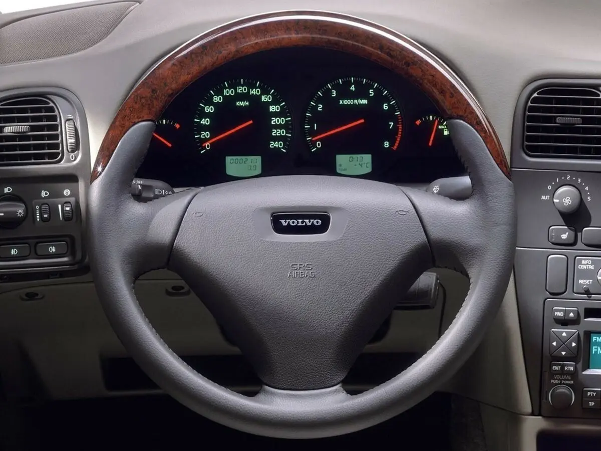 Volvo S40 I Рестайлинг Седан — сүрөт 8
