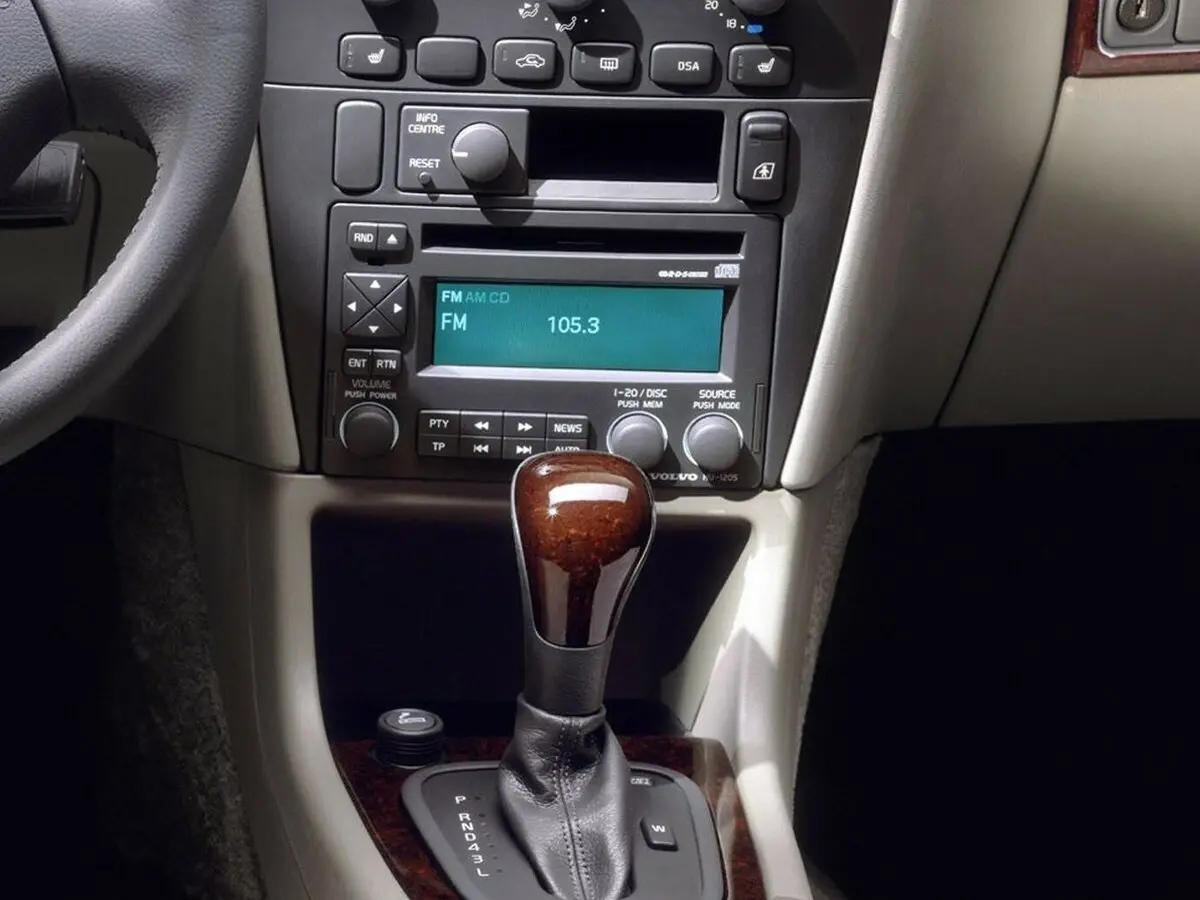 Volvo S40 I Рестайлинг Седан — сүрөт 10