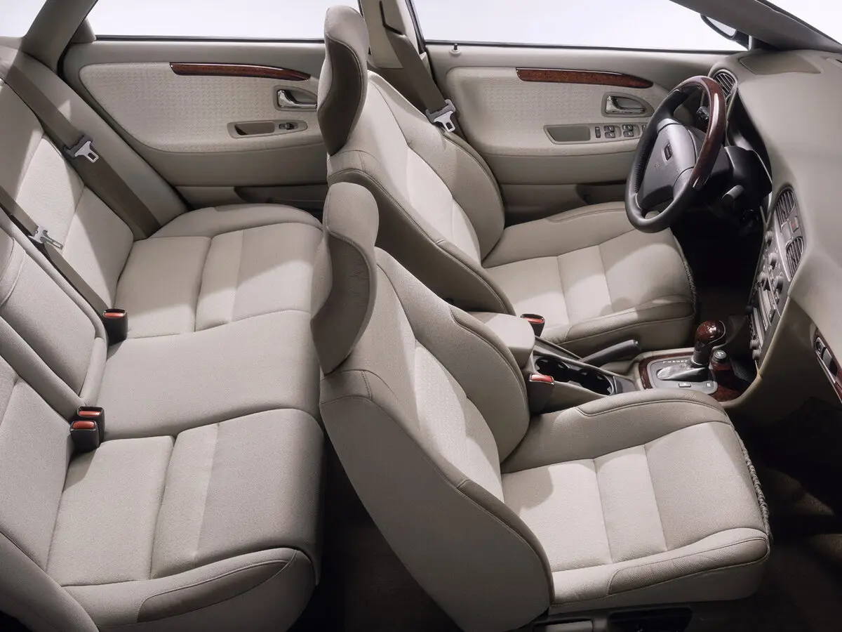 Volvo S40 I Рестайлинг Седан — сүрөт 13