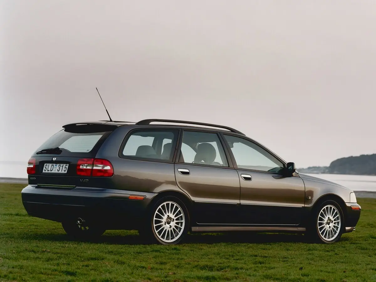 Volvo V40 I Рестайлинг Универсал 5 дв. — сүрөт 5