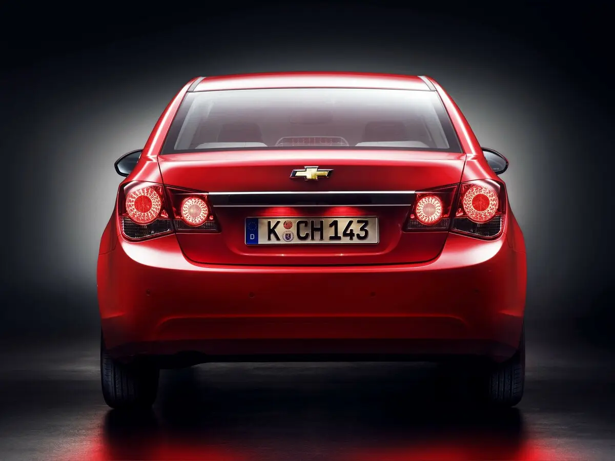 Chevrolet Cruze I Седан — сүрөт 4