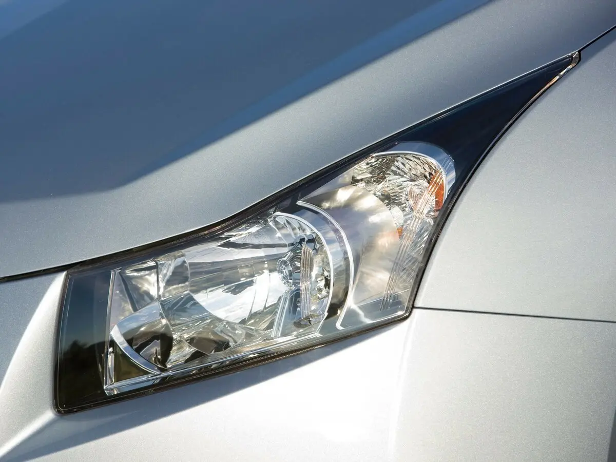Chevrolet Cruze I Седан — сүрөт 14