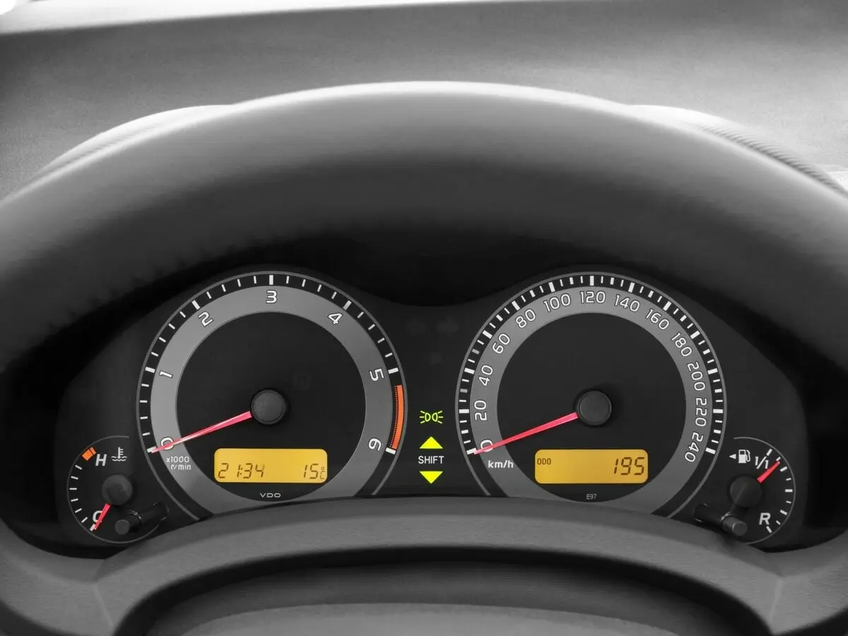 Toyota Auris I Рестайлинг Хэтчбек 5 дв. — сүрөт 8